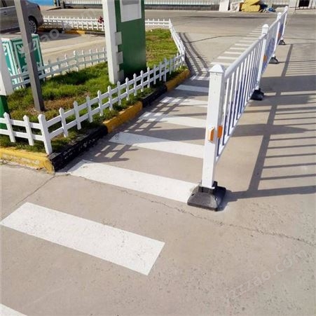 仁久品牌 信阳马路围栏 厂区单位道路隔断护栏 交通反光护栏