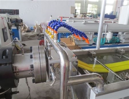 中埋式软质PVC止水带生产设备明森塑机制造65型