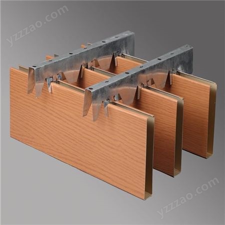 木纹铝方通格栅 弧形样式吊顶幕墙造型可定制润盈
